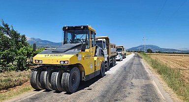 Kızılcabölük-Altınova yolu yenileme çalışmalarının ardından ulaşıma açıldı