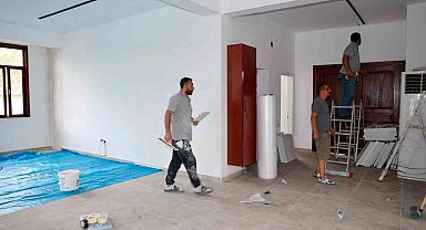 Körfez'de Taşköprü Kültür Evi açılış için gün sayıyor