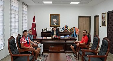 Köyceğiz Kaymakamı Kumcu, Dünya Şampiyonu Karahan'ı ağırladı