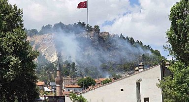 Kütahya Hisar Kalesi'nde yangın paniği