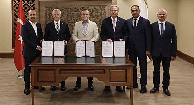 LGS'de başarı gösteren öğrencilere Şahinbey'den eğitim desteği