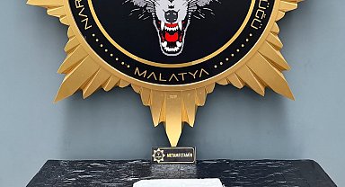 Malatya'da araçta 1 kilo metamfetamin ele geçirildi