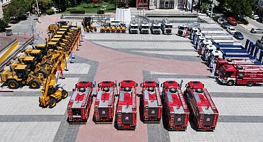 Manisa Büyükşehir filosunu 37 yeni araçla büyüttü