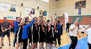 Minikler Hentbol Türkiye Şampiyonası Kuşadası'nda tamamlandı