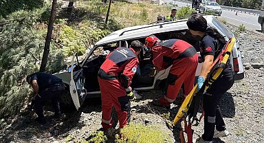 Muğla-Denizli karayolunda kaza: 2 yaralı