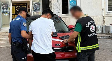 O anları araç kamerası kaydetti: Trafiği tehlikeye düşürdü 261 bin TL ceza yedi