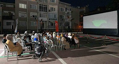 Osmangazi'de yaz akşamları açık hava sinemasıyla şenleniyor