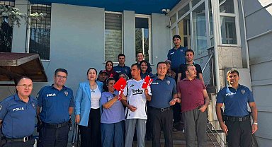Otizmli çocuklardan duyarlı başkomisere teşekkür