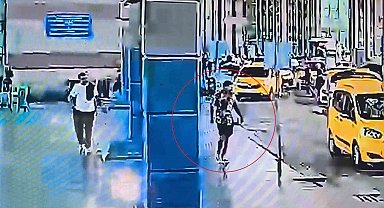 Otogarın dışındaki çuvala gizlediği bıçağı alıp 2 güvenlik görevlisini yaraladı