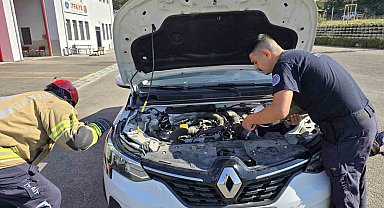 Otomobilin motorunda ilçe ilçe gezdi