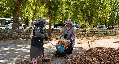 Park Bahçeler Müdürlüğü'nden Karacabey genelinde yoğun mesai