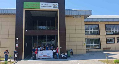 Patnos'tan 15 kız öğrenci "Bir Destandır Çanakkale" programına katıldı