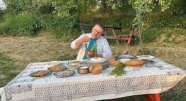 "Buz Adam Ötzi"nin midesindeki siyezi merak eden ünlü şef, Kastamonu'da 12 bin yıllık "Hitit buğdayı"nı inceledi