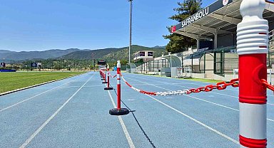 Safranbolu Atletizm Pisti'nde yeni kulvar düzenlemesi
