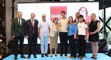 Şahin, Gazi Şehrin 2026 YKS ve LGS şampiyonlarıyla buluştu