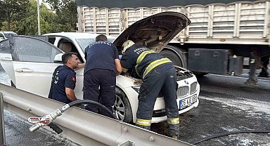 Sanayiden 10 dakika önce aldığı otomobili yandı
