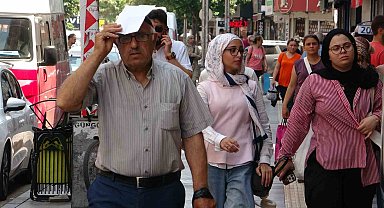 Sıcak ve nem hayatı olumsuz etkiliyor: Uzmanlar bol su tüketilmesini öneriyor