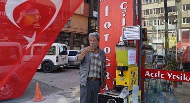 Sivas'ta esnaftan 15 Temmuz şehitleri hayrına limonata ikramı