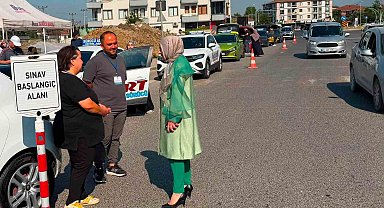 Sürücü adayları terledi