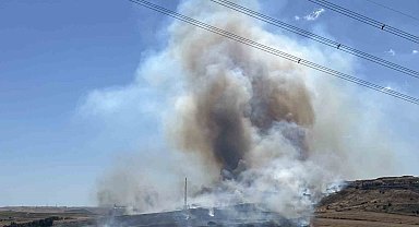 Tekirdağ'da korkutan yangın: 500 dönüm anız alev alev yandı