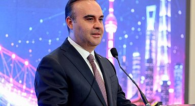Türk bilim insanları dünyanın en kuzeyindeki deniz buzu hattında