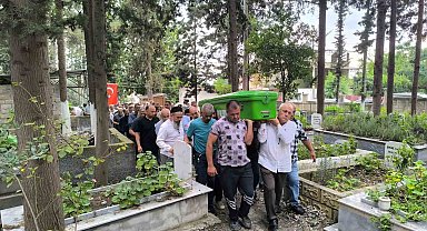 Üzerine benzin dökerek kendini yakan zihinsel engelli şahıs, 9 gün sonra yaşam mücadelesini kaybetti