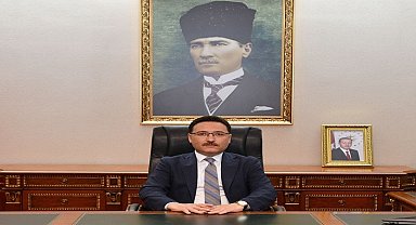 Vali Çiçek: "Basın mensuplarımız, toplum adına önemli bir kamu hizmeti yürütmektedir"
