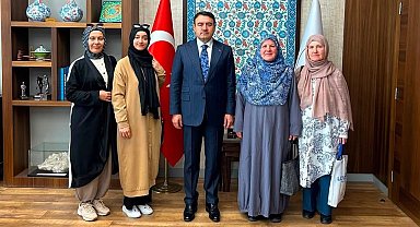 Vali Musa Işın, "Manevi Yönüyle Kütahya" kitabının hazırlayıcılarını ağırladı