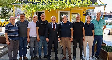 Vali Varol, güne taksi durağında başladı