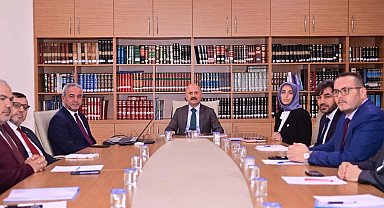 Vali Varol, İl Müftülüğü'nde yürütülen hizmetler hakkında bilgi aldı