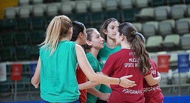 Voleybolda Muğla il karması hazırlıklarını tamamladı
