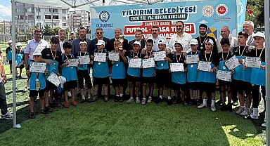 Yaz Kur'an kursları geleceğin teminatı çocukları yetiştiriyor