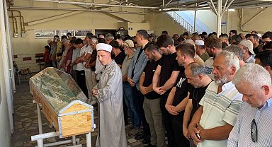 Yeğeni tarafından pala ile öldürülen adam toprağa verildi