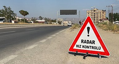 Yüksekova'da trafikte hız denetimi