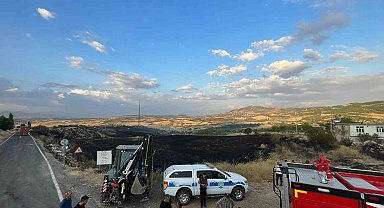 Zirai ve ormanlık alanda çıkan yangın 5 saat sonra söndürüldü
