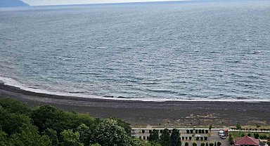 Zonguldak'ta sıcaklık 9 derece düştü, denize girişler yasaklandı