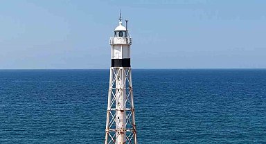 146 yıldır Karadeniz'de denizcilere yol gösteriyor, tarihi kimliğiyle ziyaretçilerin ilgisini çekiyor