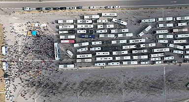 300 otobüs, 15 bin AK Parti mensubu, İstanbul'dan Ankara'ya yola çıktı