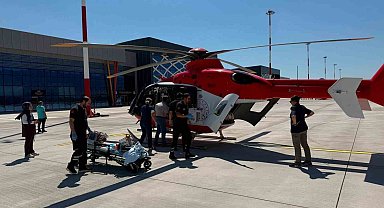4 aylık bebek hava ambulansı ile İstanbul'a sevk edildi