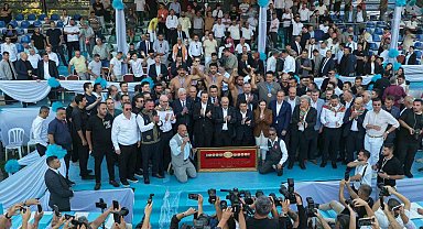 66. Geleneksel Kurtdereli Mehmet Pehlivan Yağlı Güreşleri'nde altın kemer Mustafa Taş'ın