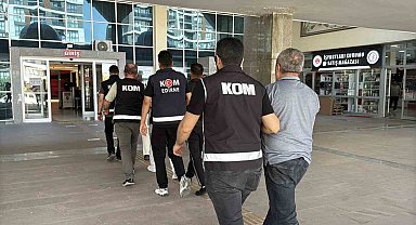 Adliyeye sevk edilen şüphelilerin rahat tavırları ve sözleri dikkat çekti