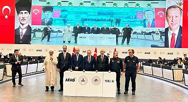 AFAD Başkanı Pehlivan: "Konutların Sındırgılı hemşerilerimize hayırlı olmasını diliyorum"