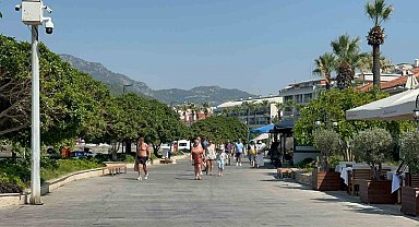 Ağustos seferlerine başladı, Marmaris'e 3 bin 700 turist getirdi