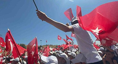 Ahlat'ta 1071 Zaferi coşkusu: Türkiye'nin dört bir yanından vatandaşlar buluştu