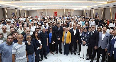 AK Parti Adana'da 25. kuruluş yıl dönümü coşkusu
