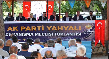 AK Parti Yahyalı İlçe Başkanı Sarıçiçek: "Bizler bu yola koltuk sevdasıyla değil, hizmet sevdasıyla çıktık"
