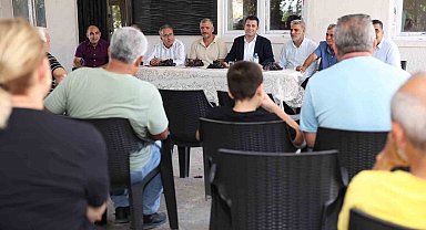 Akdeniz'de hizmet mesaisi sahada: Beşikci mahalle sakinleriyle buluştu