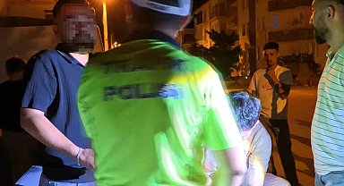 Aksaray'da polis ile vatandaşın kaçak sürücü ve araç polemiği kamerada