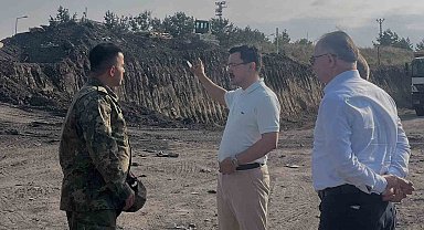 Akyaka Kaymakamı Demirtaş, Ermenistan sınırındaki demiryolu yenileme çalışmalarını yerinde inceledi