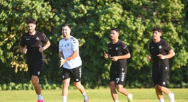 Altay, eksiklerle çalışmalarını sürdürüyor